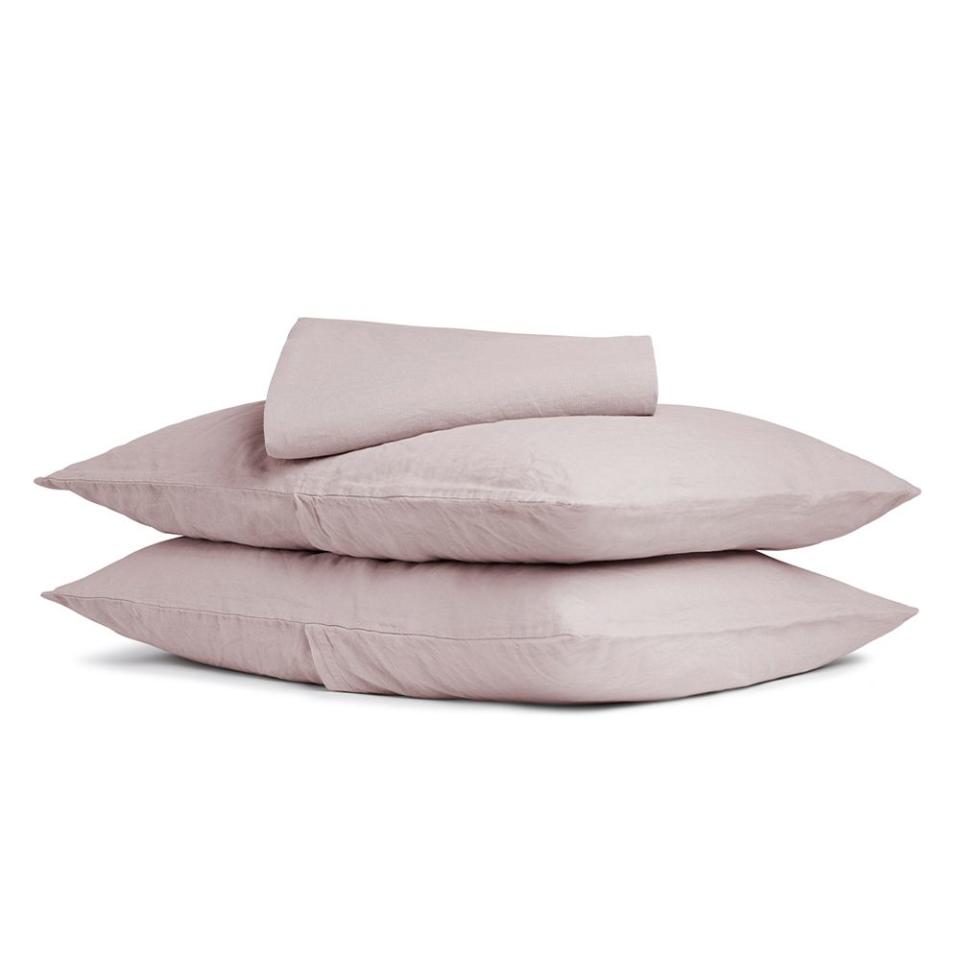 <p><a href="https://go.redirectingat.com?id=74968X1596630&url=https%3A%2F%2Fwww.parachutehome.com%2Fproducts%2Flinen-sheet-set&sref=https%3A%2F%2Fwww.bestproducts.com%2Flifestyle%2Fg46525035%2Ffirst-valentines-day-gifts%2F" rel="nofollow noopener" target="_blank" data-ylk="slk:Shop Now;elm:context_link;itc:0;sec:content-canvas" class="link ">Shop Now</a></p><p>Linen Sheet Set</p><p>parachutehome.com</p><p>$189.00</p>