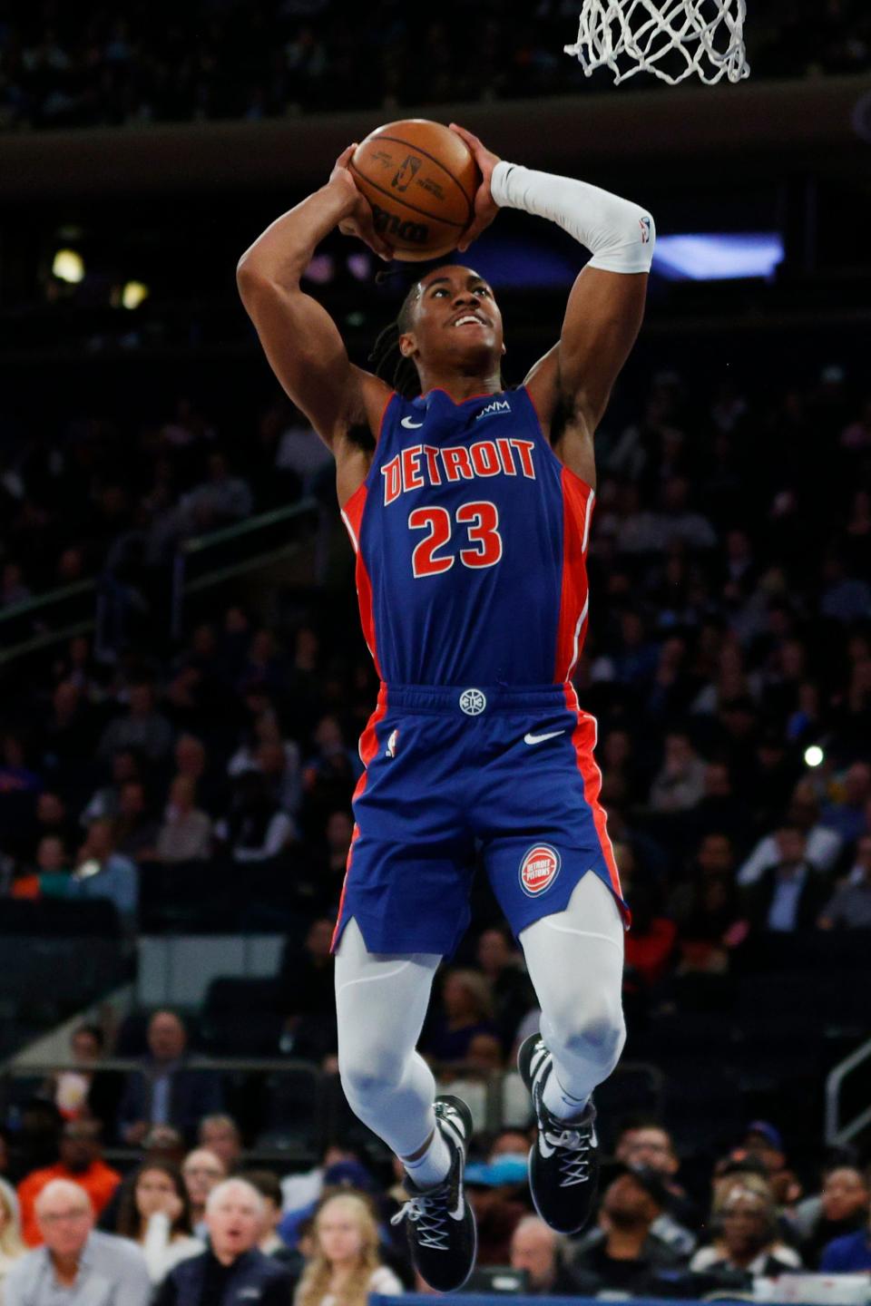 Pistons guard Jaden Ivey goes to the basket during the first half against the Knicks during the first half of the preseason game at Madison Square Garden on Tuesday, Oct. 4, 2022.