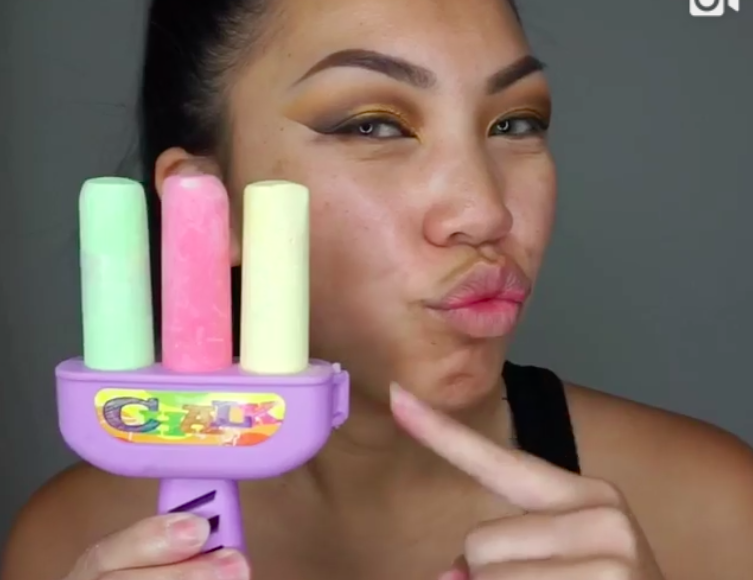 Uhm, this woman contoured her face with a chalk holder