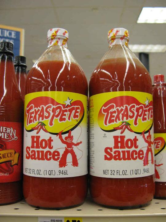 Louisiana Hot Sauce, 32 Fl Oz - Pay Less Super Markets