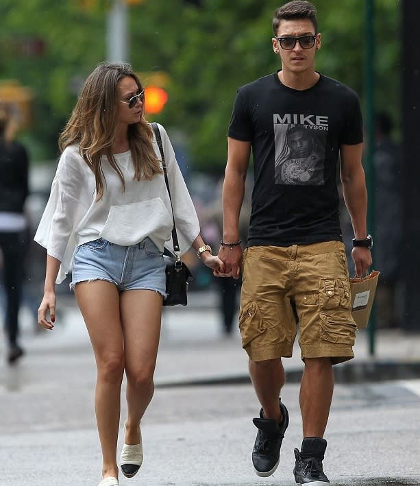 Mesut Ozil's girlfriend has been looking for apartments in London.