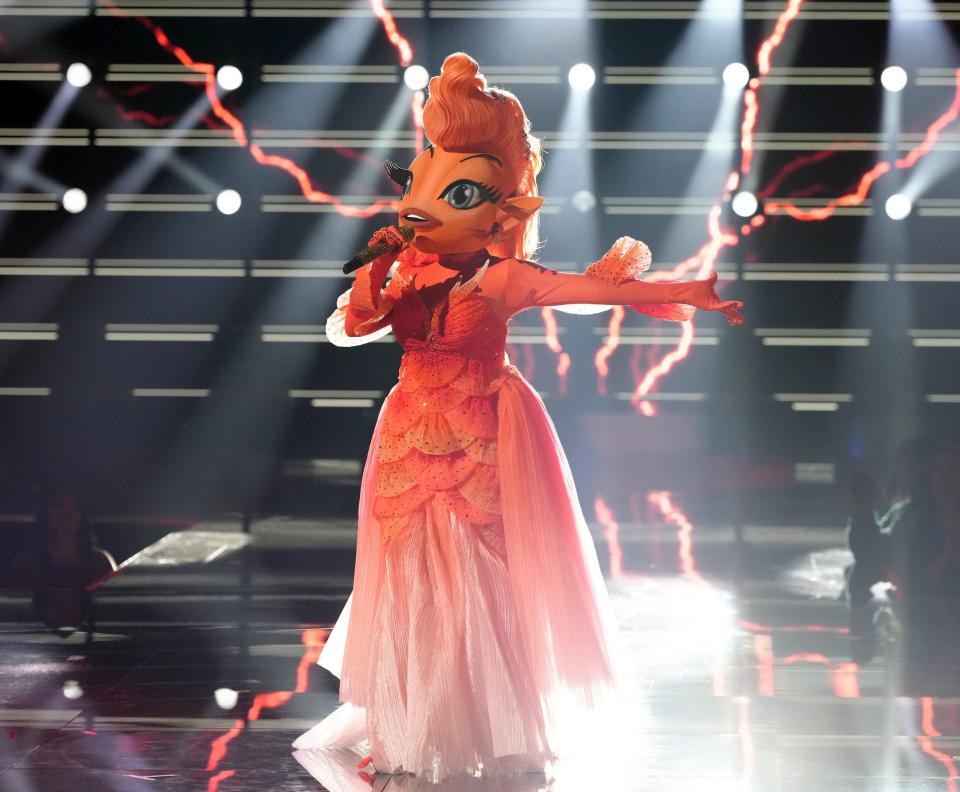 THE MASKED SINGER: Goldfish in THE MASKED SINGER special 2-hour “Road To The Semi-Finals / Semi-Finals: Then There Were Three” episode airing Wednesday, May 15 (8:00-10:00 PM ET/PT) on FOX. CR: Michael Becker / FOX. ©2024 FOX Media LLC.