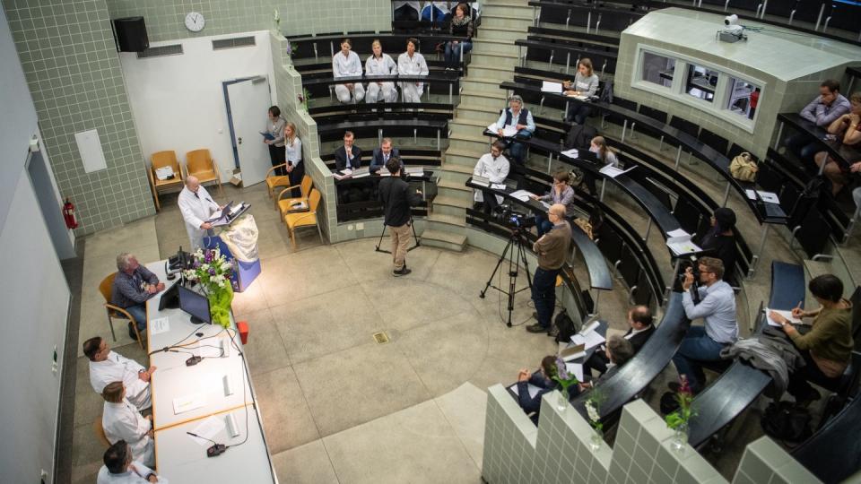 Pressekonferenz am Universitätsklinikum Tübingen zur zweiten Geburt nach einer Gebärmuttertransplantation. Foto: Fabian Sommer