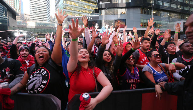 Gear up with these cool Toronto Raptors throwback jerseys and shirts