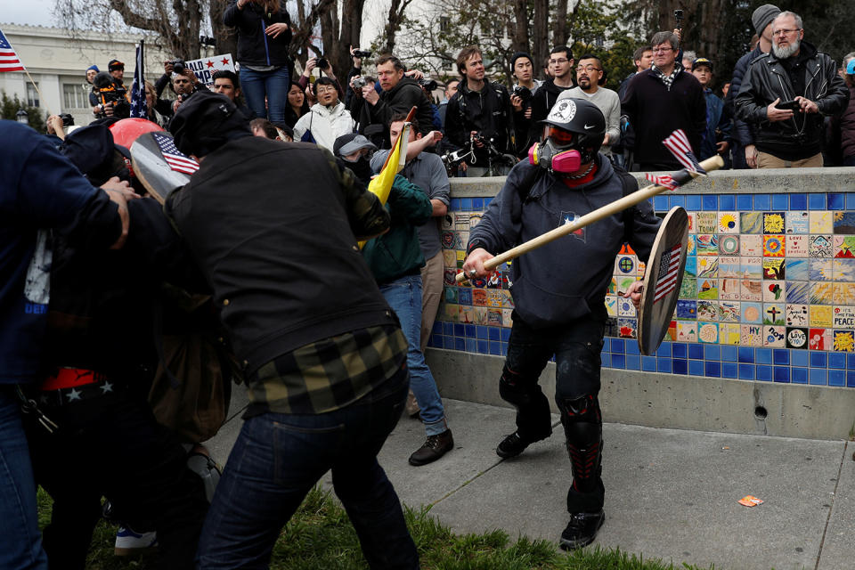 Pro-Trump rally turns violent in Berkeley