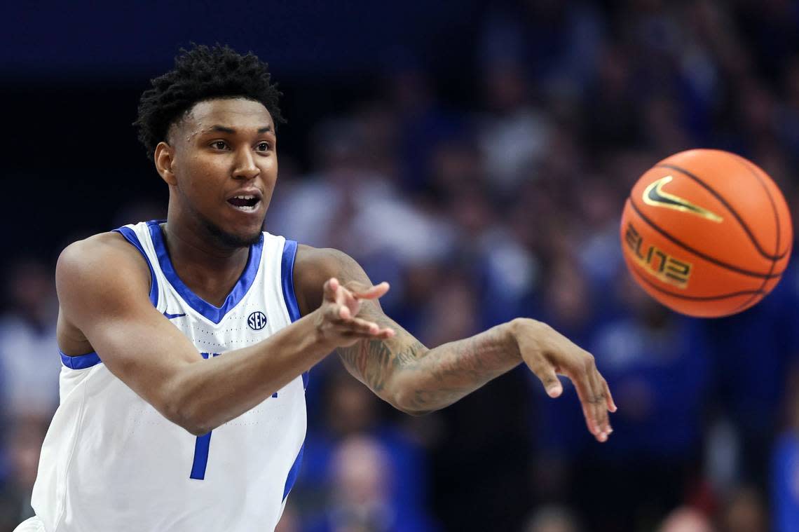Kentucky freshman Justin Edwards is averaging 8.1 points and 3.9 rebounds, and he has just 15 assists in 18 games for the Wildcats so far.