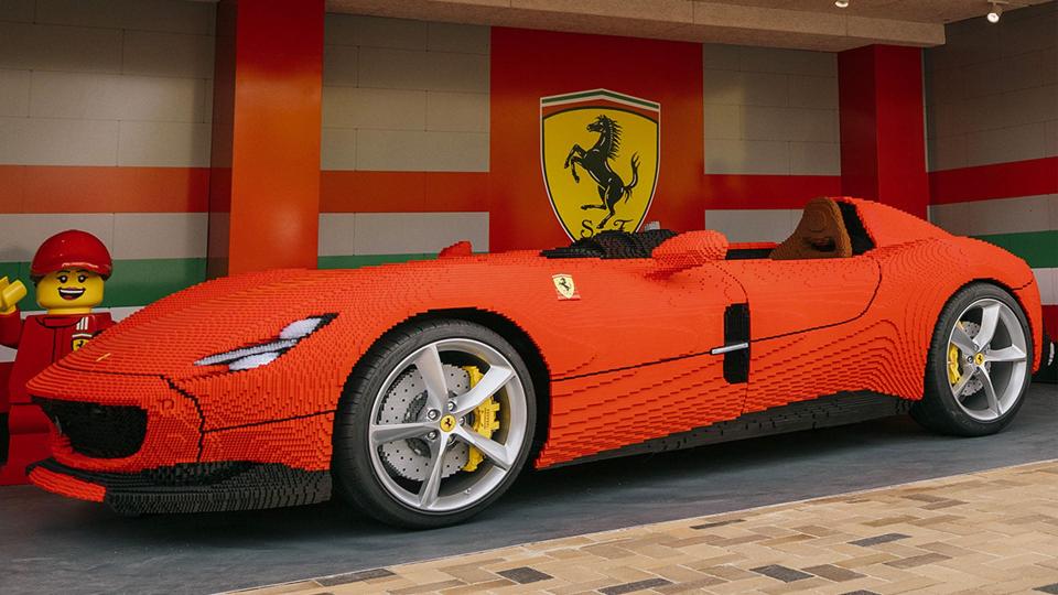 This Full-Size Lego Ferrari Monza SP1 Has More Than 383,000 Bricks photo