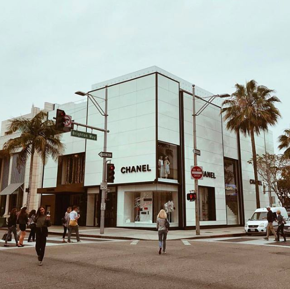 My experience on Rodeo Drive was extremely stressful, so many stores with a variety of different options. Source: Instagram