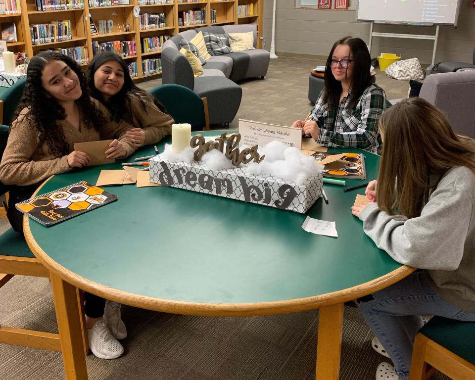 KINDNESS CHALLENGE DREAM BIG: Teachers and staff all contributed to making their rooms creatively decorated for the Kindness Challenge. Scott Middle School librarian Kari Uber completed her décor with centerpieces for her LRC tables that included encouraging words and messages.