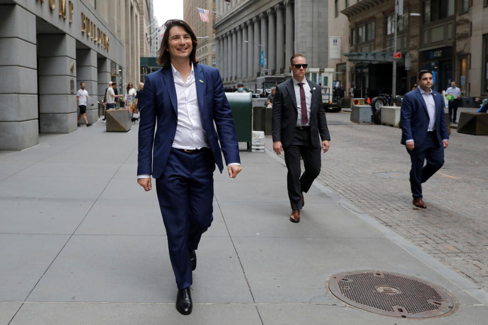 Robinhood Markets, Inc. CEO and co-founder Vlad Tenev arrives on Wall Street after the company's IPO in New York City, U.S., July 29, 2021.  REUTERS/Andrew Kelly
