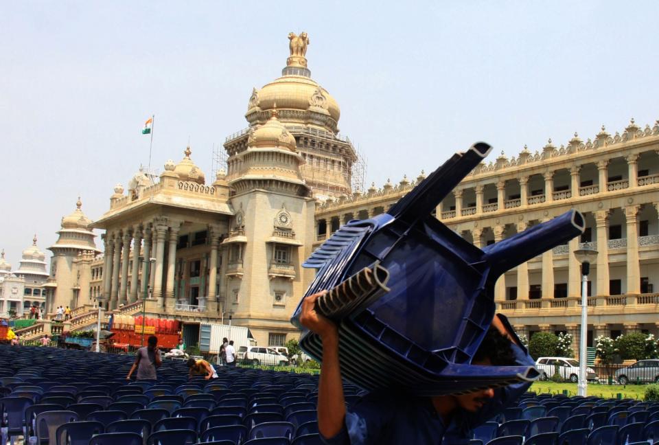 Preparations of swearing-in ceremony of H D Kumaraswamy as Karnataka Chief Minister