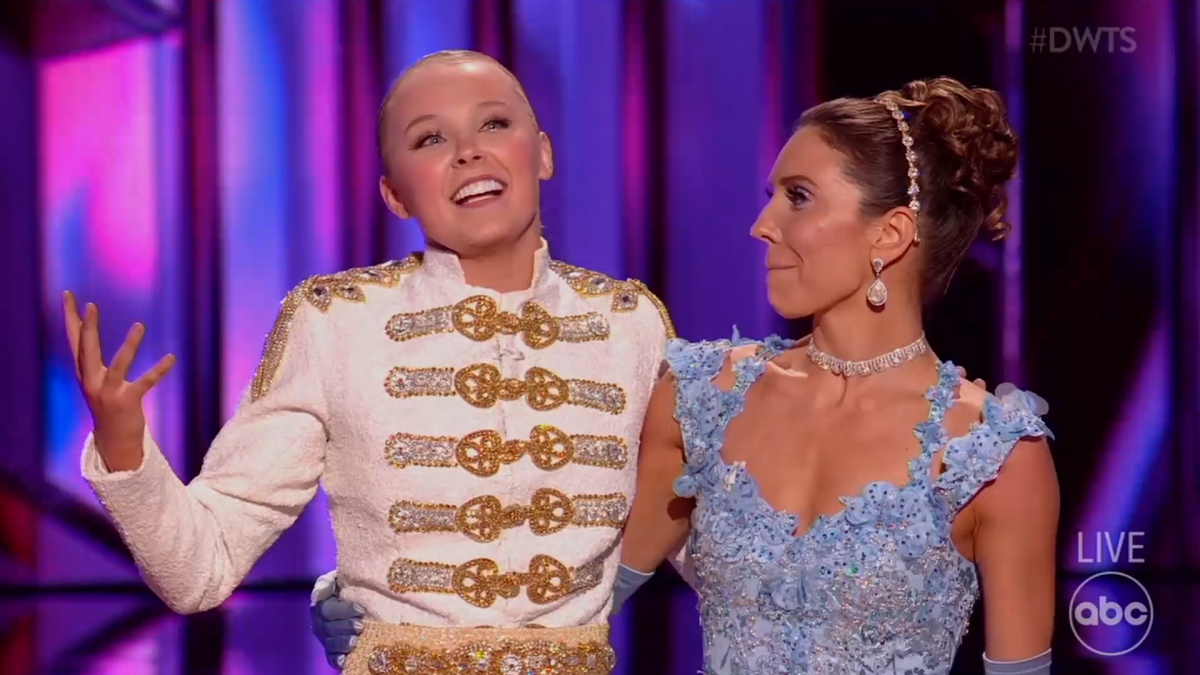 JoJo Siwa's 'Dancing With the Stars' turn will mark the show's first  same-sex pairing