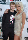 <p>Anna Nicole Smith avait 17 ans lorsque son fils Daniel est arrivé. (Photo par Gregg DeGuire/WireImage) </p>