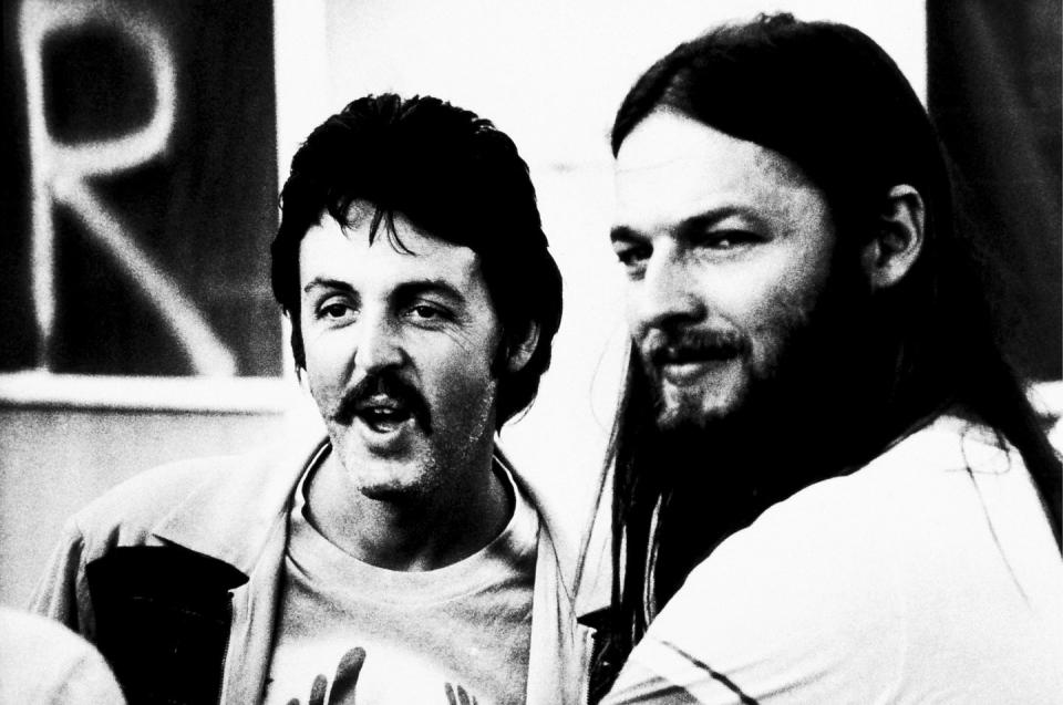 <p>Paul McCartney with David Gilmour of Pink Floyd backstage at Knebworth Music Festival, 1976.</p>