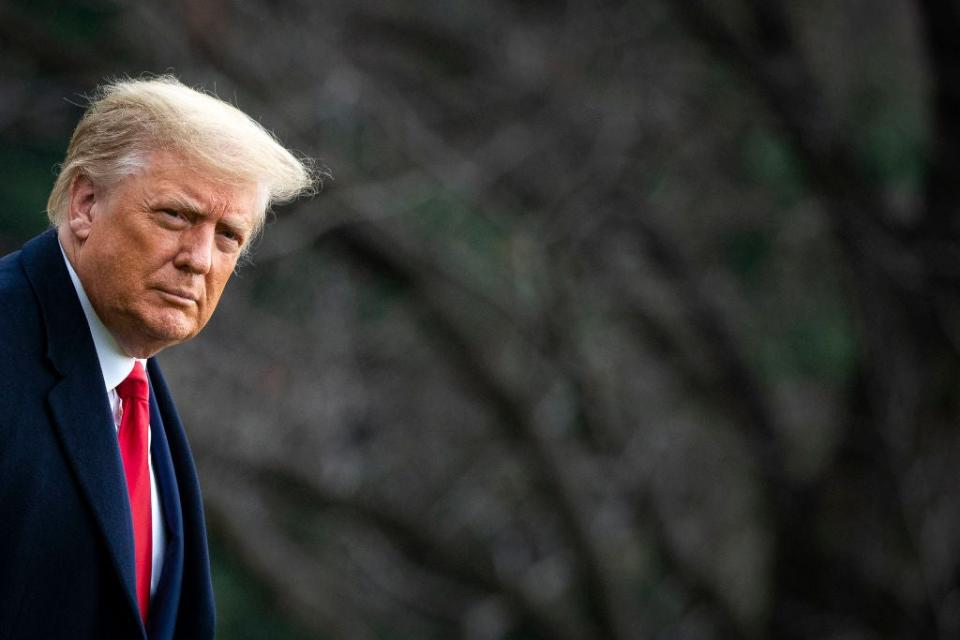 <p>Trump mantiene sus alegatos infundados sobre un fraude electoral generalizado</p> (Foto de Al Drago / Getty Images)