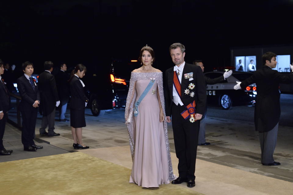 TOKYO, JAPAN - OCTOBER 22: Crown Prince Frederik and Crown Princess Mary of Denmark arrive to attend the Court Banquet at the Imperial Palace on October 22, 2019 in Tokyo, Japan. (Photo by David Mareuil/ Pool/Getty Images)