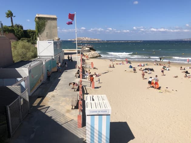 Vents violents que signifient les drapeaux sur nos plages