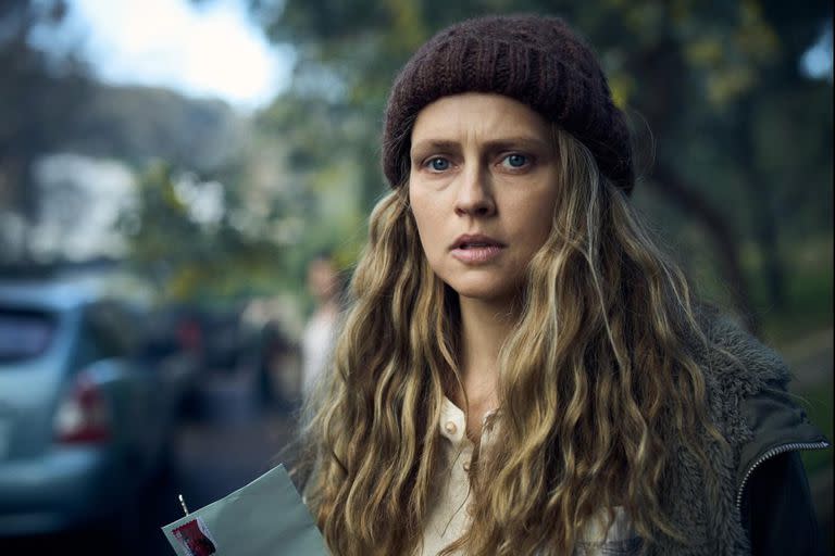 Freya, un personaje enigmático de esta miniserie interpretado por la actriz Teresa Palmer