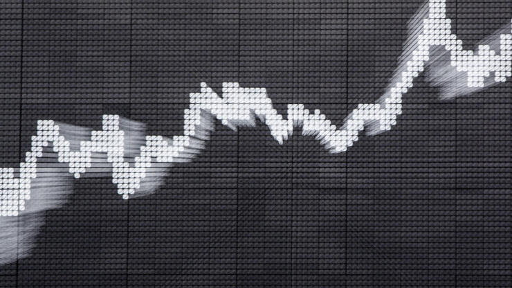 Der Dax ist auf Rekordjagd. Aber wie lange noch? Dass der deutsche Leitindex noch mal 300 Punkte in einer Woche zulegt, ist eher unwahrscheinlich. Und obwohl es Störfeuer geben könnte, sind Experten optimistisch.