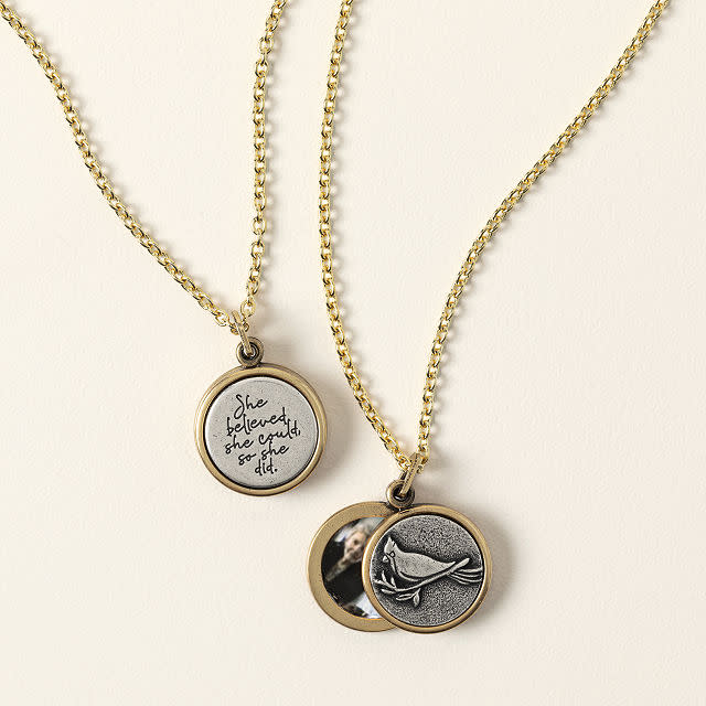 <p><a href="https://go.redirectingat.com?id=74968X1596630&url=https%3A%2F%2Fwww.uncommongoods.com%2Fproduct%2Fmake-your-own-photo-locket&sref=https%3A%2F%2Fwww.thepioneerwoman.com%2Fholidays-celebrations%2Fgifts%2Fg44926855%2Fphoto-gifts%2F" rel="nofollow noopener" target="_blank" data-ylk="slk:Shop Now;elm:context_link;itc:0;sec:content-canvas" class="link rapid-noclick-resp">Shop Now</a></p><p>Make Your Own Photo Locket</p><p>uncommongoods.com</p><p>$52.00</p><span class="copyright">Uncommon Goods</span>
