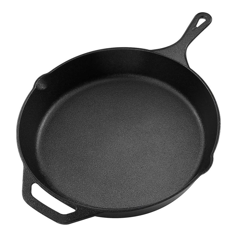 2) Utopia Kitchen Cast Iron Skillet