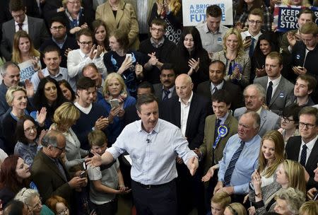 Britain's Prime Minister David Cameron addresses party activists at a campaign rally in Carlisle in northern England May 6, 2015. REUTERS/Toby Melville