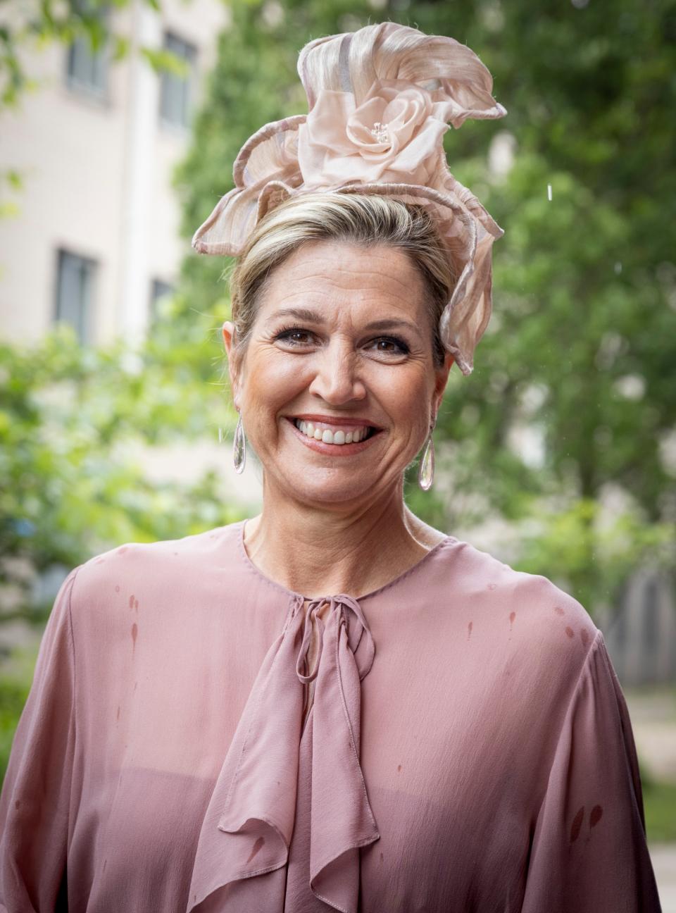 Queen Maxima of the Netherlands, natan dusty rose dress, amsterdam, Codam Coding College