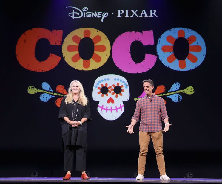 Produzentin Darla K. Anderson und Regisseur Lee Unkrich bei einer Präsentation des neuen Pixar-Films. (Bild: Getty Images)