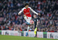 Football Soccer - Arsenal v Burnley - FA Cup Fourth Round - Emirates Stadium - 30/1/16 Arsenal's Mohamed Elneny in action Action Images via Reuters / John Sibley Livepic EDITORIAL USE ONLY. No use with unauthorized audio, video, data, fixture lists, club/league logos or "live" services. Online in-match use limited to 45 images, no video emulation. No use in betting, games or single club/league/player publications. Please contact your account representative for further details.