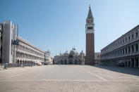 La plaza de San Marcos de Venecia (Italia), totalmente vacía el 12 de abril. (Foto: Simone Padovani / Awakening / Getty Images).