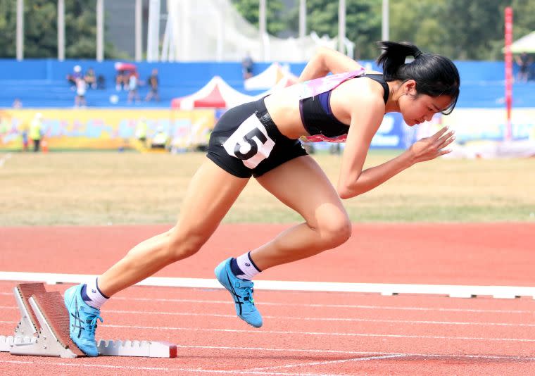 麥寮高中楊睿萱以54.33奪金，打破懸29年的全中運高女400公尺大會紀錄。林嘉欣／攝影。