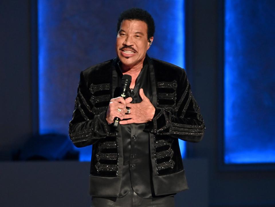 lionel richie in 2022