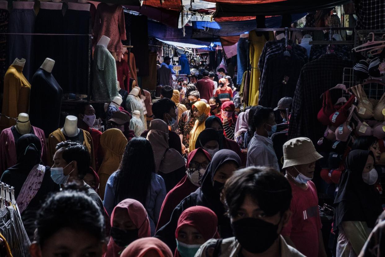 A traditional textile market in Jakarta. (Photo: Ed Wray/Getty Images)