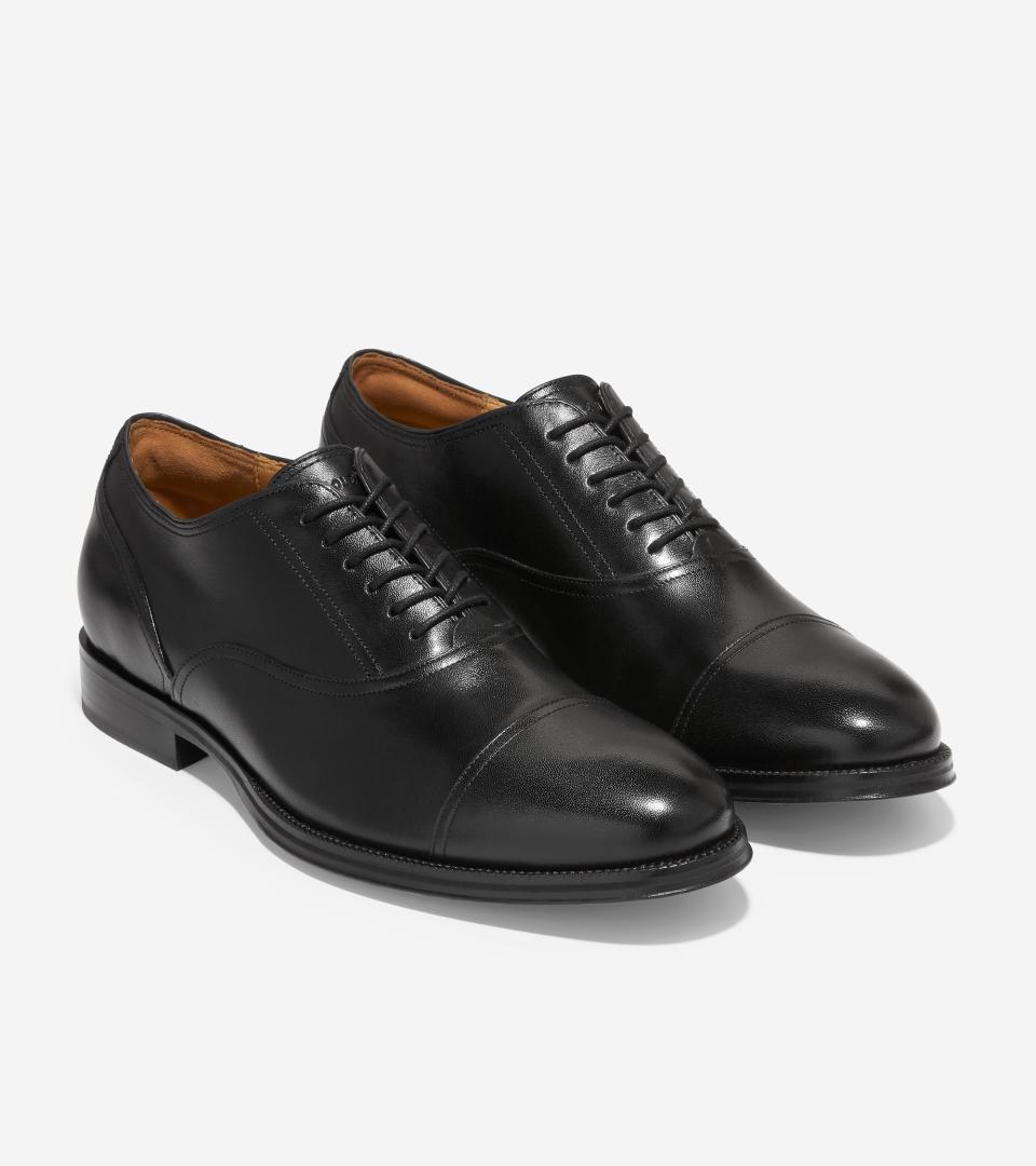 modern classic cap toe oxford shoes, wedding outfits for men