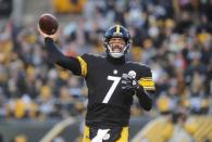 Dec 30, 2018; Pittsburgh, PA, USA; Pittsburgh Steelers quarterback Ben Roethlisberger (7) throws a first quarter pass against the Cincinnati Bengals at Heinz Field. Mandatory Credit: Philip G. Pavely-USA TODAY Sports