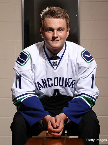 The 10 most awkward 2011 NHL Draft rookie photos