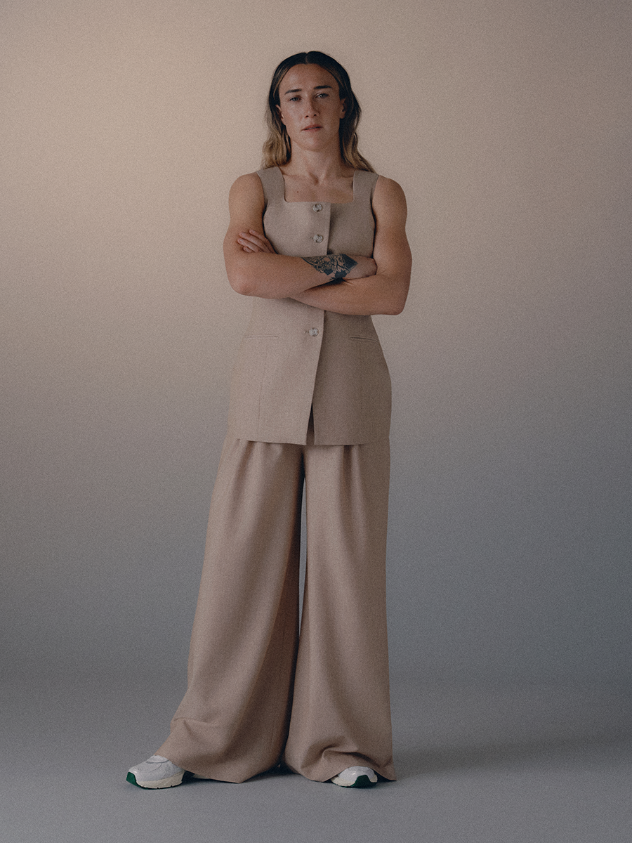 lucy bronze for aligne 2024 spring summer campaign