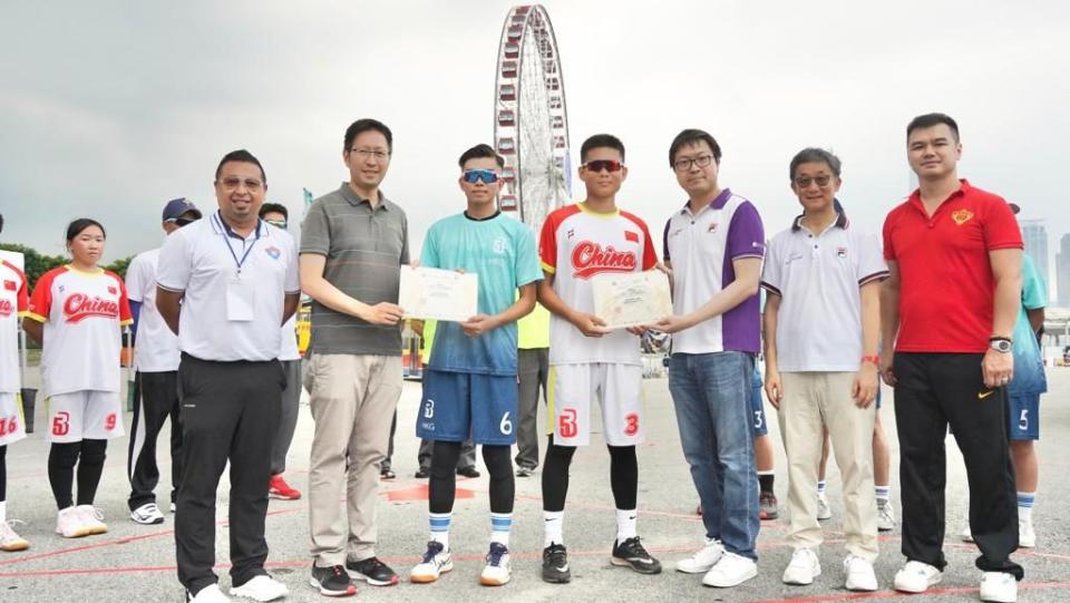 中國U18五人棒球隊與香港隊進行表演賽。（圖：香港棒球總會）