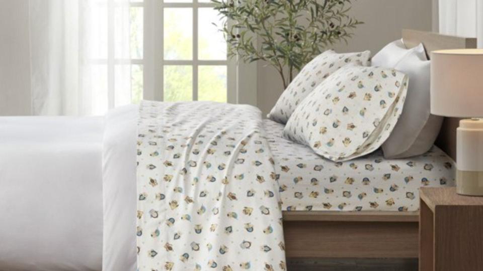 Available at Walmart, these Comfort Classics flannel sheets come in 29 colors.