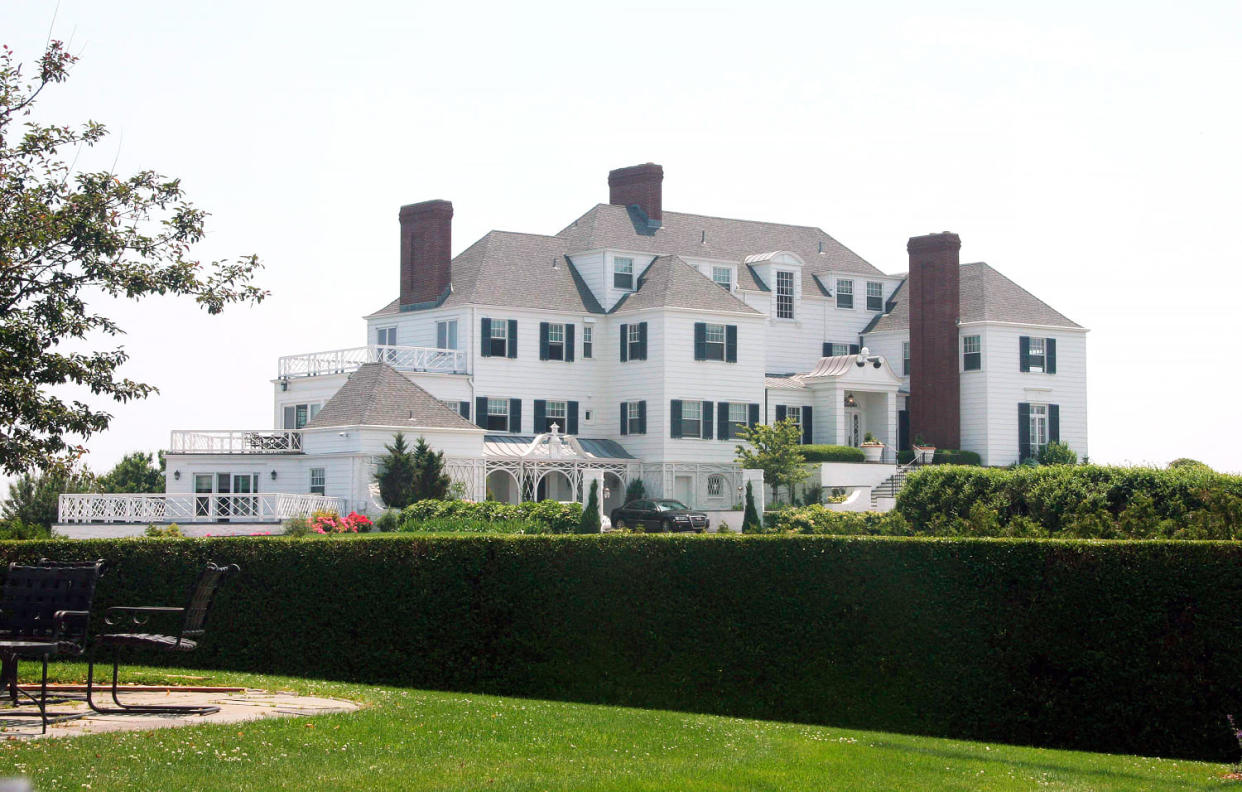 The home of Taylor Swift in Rhode Island. (Zuma / Shutterstock)