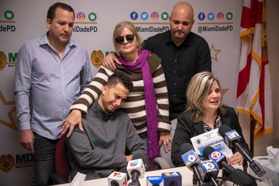 Sheilla Nunez, right, pleads for help finding the person who killed her daughter Melissa Gonzalez during a press conference Friday at the Miami-Dade Police Department. She is joined by, from left, Michel Nunez, Gonzalez’s boyfriend Julian Veliz, Diana Lorenzo and Justo Nunez Jr. Police and the family are urging anyone with information to contact CrimeStoppers (305)471-TIPS (8477) or (866) 471-8477