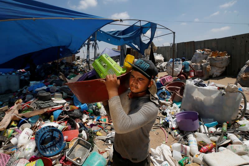 'Say no to plastic': Young Gazans work for trash-free future