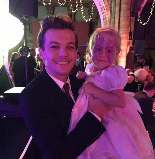 Louis Tomlinson helps to raise thousand of pounds for charity with