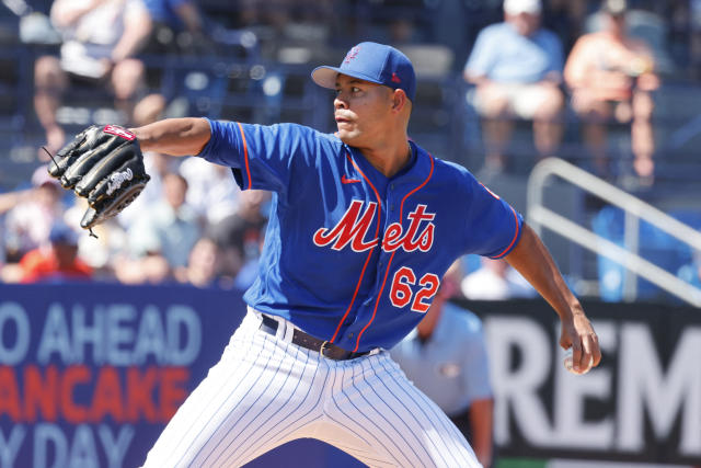 Feb 28, 2023; Port St. Lucie, Florida, USA; New York Mets starting pitcher Jose Quintana (62) throws a pitch during the first inning against the Houston Astros at Clover Park. Mandatory Credit: Reinhold Matay-USA TODAY Sports