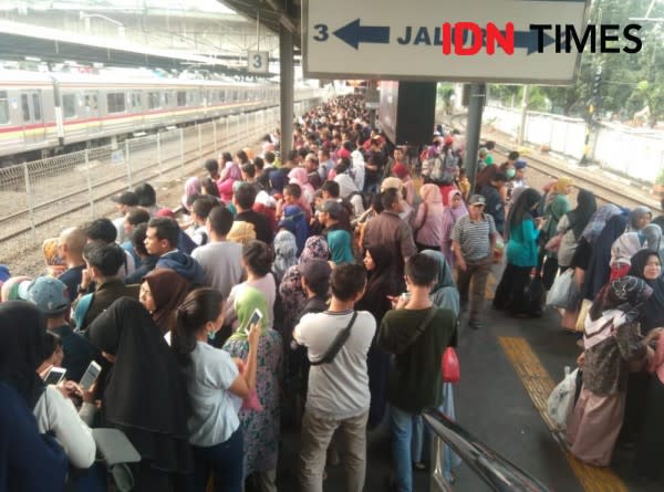 Jadwal krl tanah abang rangkasbitung hari ini