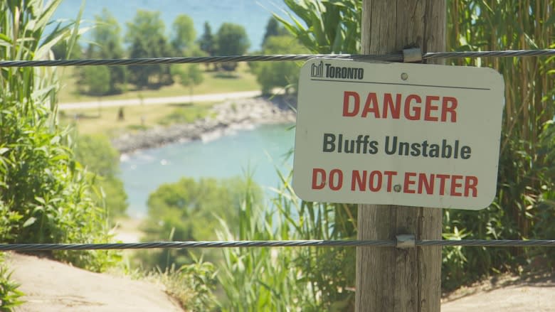 70 landslides this year making the Scarborough Bluffs a hazard for visitors