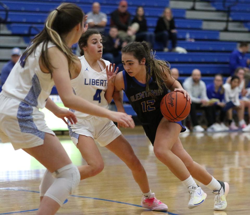 Olentangy's Whitney Stafford (right)