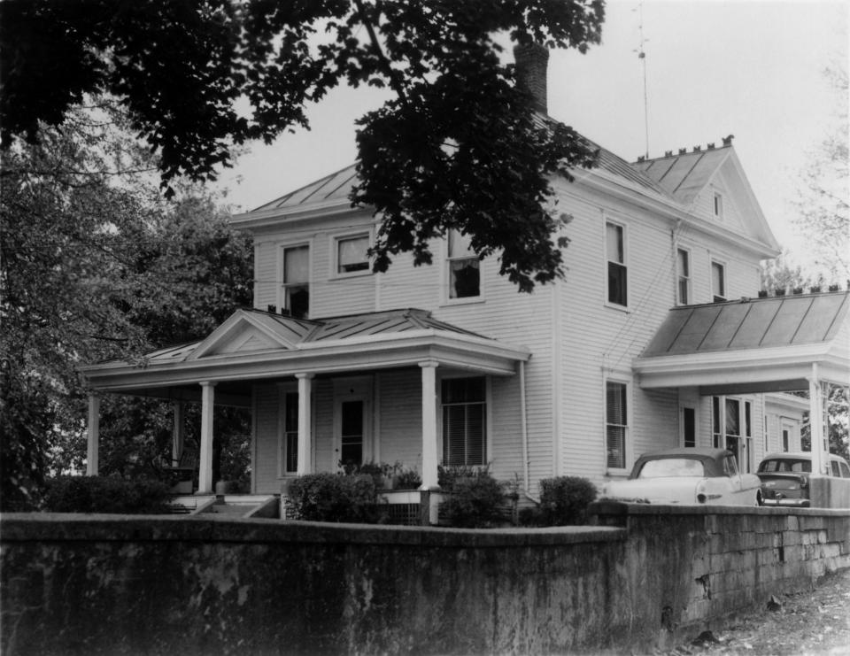A 1955 image of the Winslow house, where Dean lived from age 9 until 18.