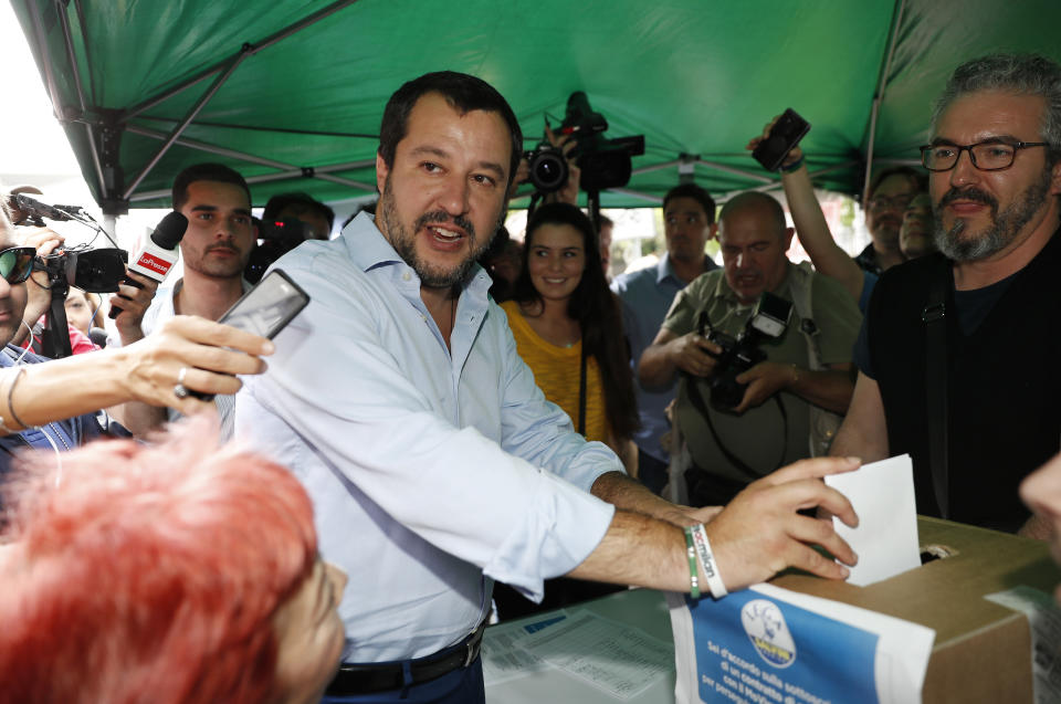 Lega-Chef Matteo Salvini bei der Abstimmung über das Regierungsprogramm der neuen Koalition (Bild: AP Photo/Antonio Calanni)