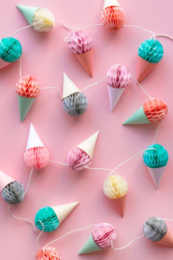 Mini Honeycomb Ice Cream Garland